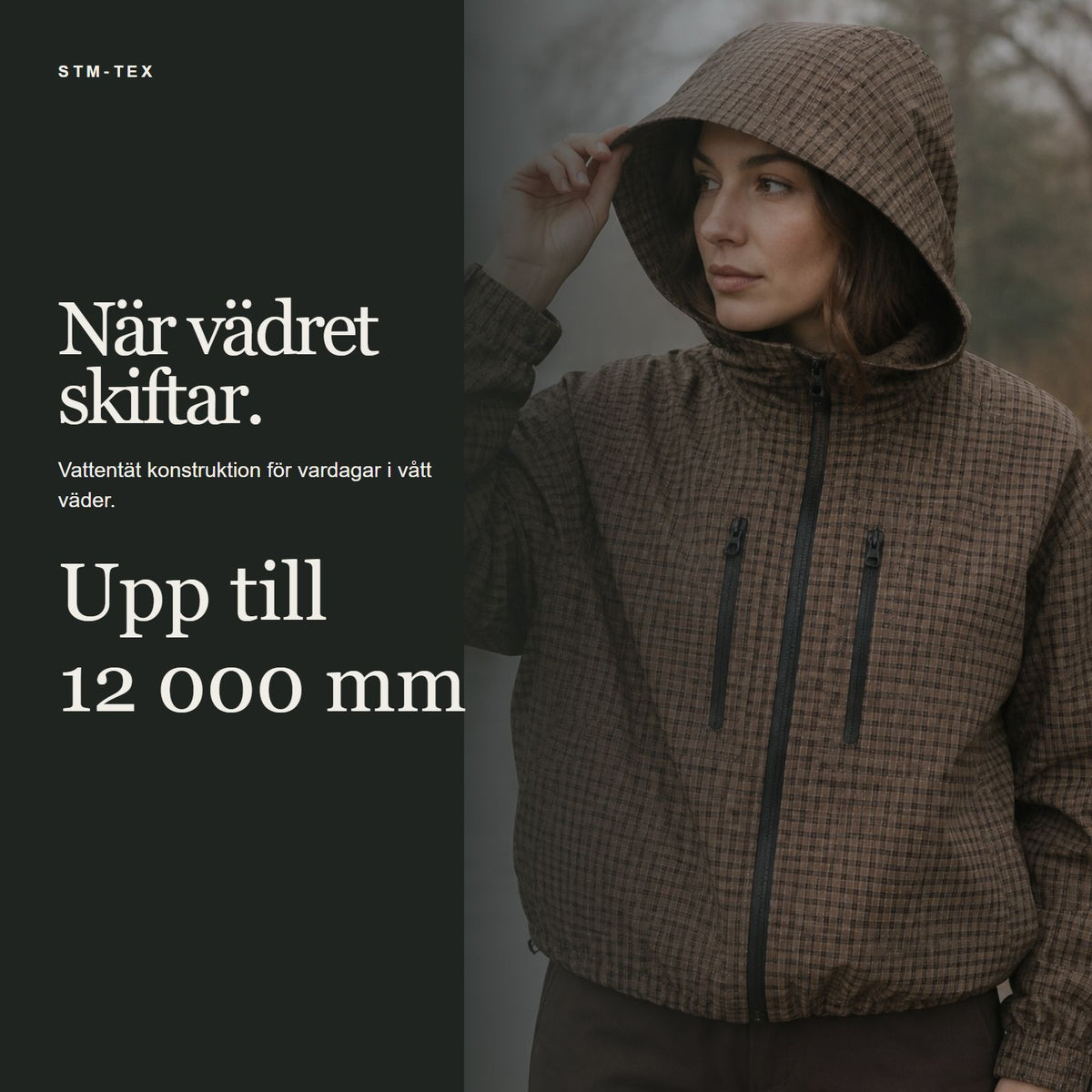 Kort vattentät regnjacka med huva